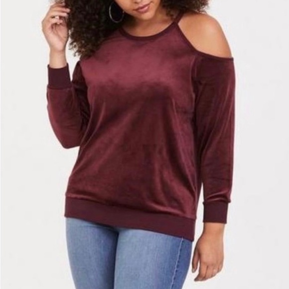 NWT Torrid Port Royale (Burgundy) Cold Shoulder Velvet Sweatshirt~3 - Picture 2 of 3